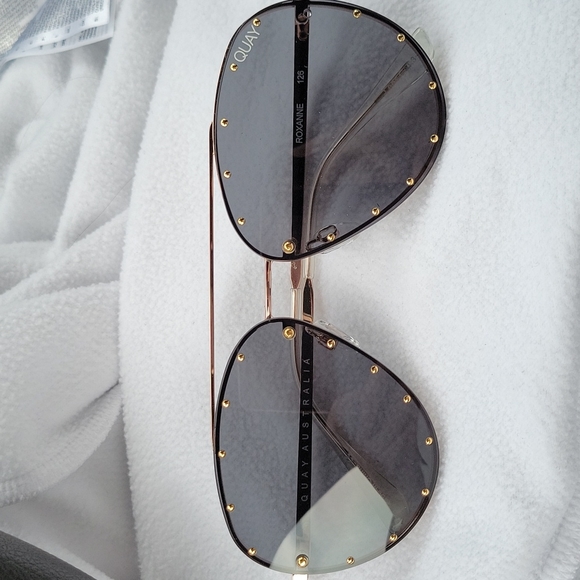 Quay Australia Accessories Jaclyn Hill Quay Collab Roxanne